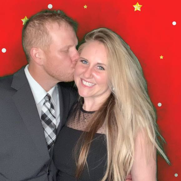 Meet your Posher, Sarah - Picture 1 of 1